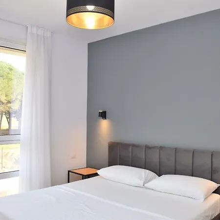 公寓 Sandy Pine Retreat - 300 Durrës